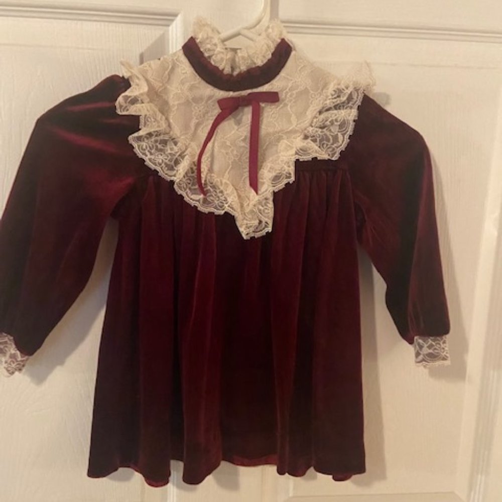 Vintage Toddler Soft velvetty dress, size 4.
